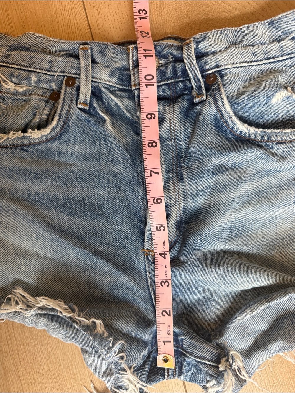 Agolde high rise medium Blue Jaden Distressed Denim Cutoff Shorts size 25 - Picture 12 of 16